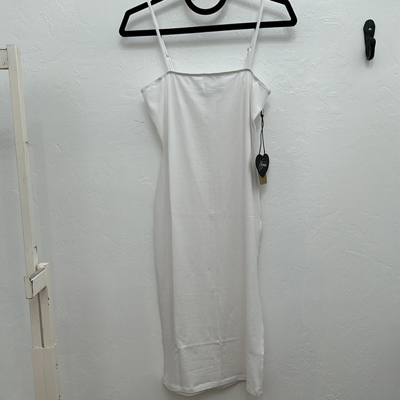 Popular Basics White Bodycon Dress - Picture 12 of 15